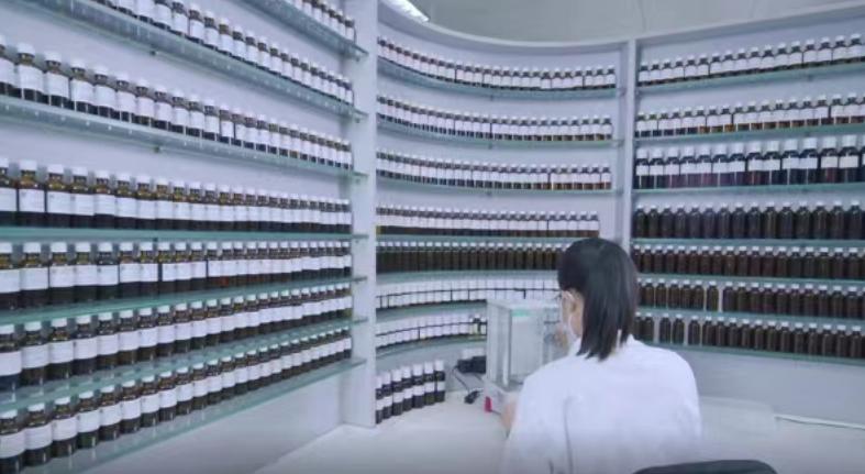 雅迪最新款，科技与时尚的完美融合