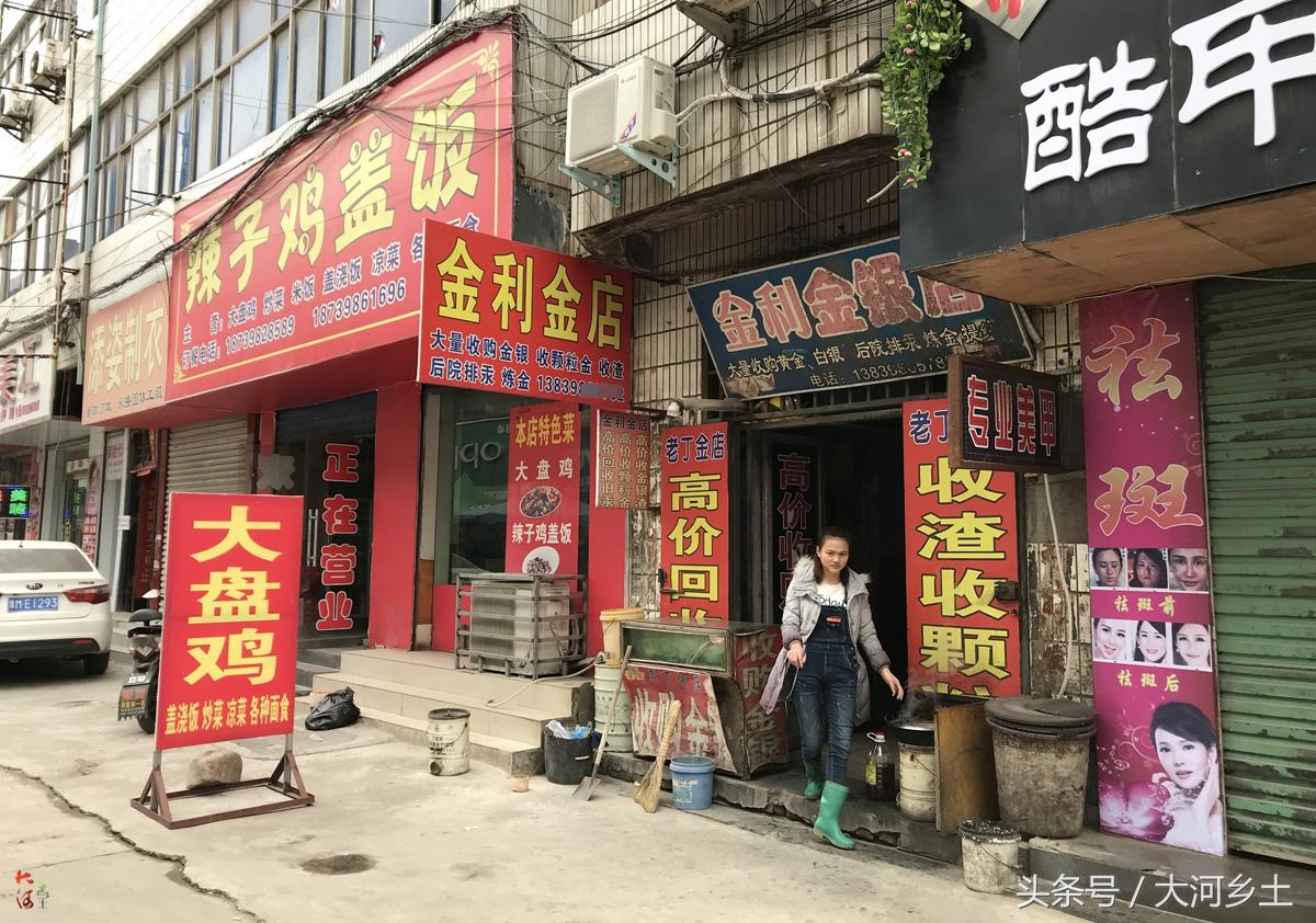最新豆瓣评分揭秘，小巷特色小店，踏足未知的惊喜之地